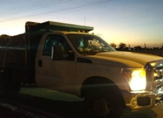 Veículos com ajuda humanitária deixam Boa Vista em direção à Venezuela