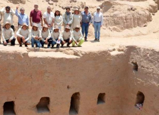 Arqueólogos descobrem tumba Inca intacta no Peru