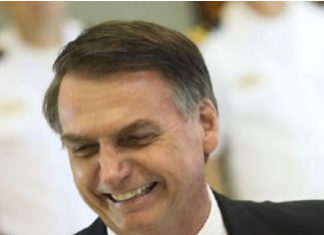 Bolsonaro e Forças Armadas avaliam situação na fronteira com Venezuela