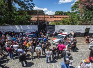 Assassino postou fotos com arma minutos antes do massacre em Suzano