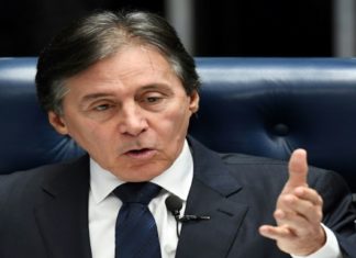 Senado gasta R$ 8,2 mil em quadro que retrata o ex-presidente Eunício Oliveira