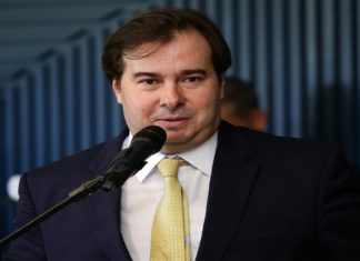 Maia: Câmara terá comissão especial separada para analisar aposentadoria de militares