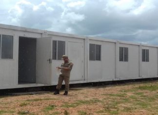 Salas de aula que funcionam em contêineres são interditadas em Vilhena, RO