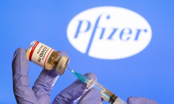 2020-11-09t151944z_2_lynxmpega815v_rtroptp_4_saude-corona-reinounido-pfizer-encomenda
