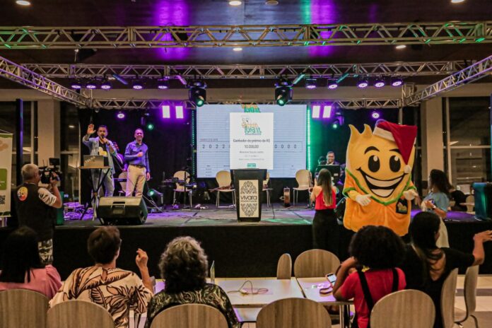 500 Mil em Prêmios no Sorteio de Natal do Nota Legal Rondoniense Saiba tudo sobre o Sorteio de Natal do Nota Legal Rondoniense. Serão distribuídos R$ 500 mil em prêmios para 50 participantes. Descubra como participar e concorra!