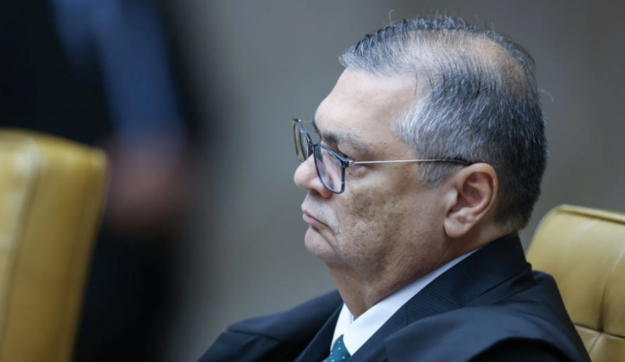 Captura de tela 2024-12-27 143018 Flávio Dino, do STF, mantém bloqueio de R$ 4,2 bilhões em emendas e cobra respostas da Câmara até 20h. Veja os próximos passos da ação.