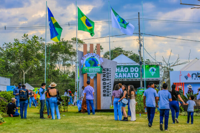 Conquistas da Agropecuária de Rondônia em 2024 Descubra os avanços da agricultura de Rondônia em 2024: recordes de exportações, eventos históricos como a Rondônia Rural Show e iniciativas sustentáveis que impulsionaram o setor.