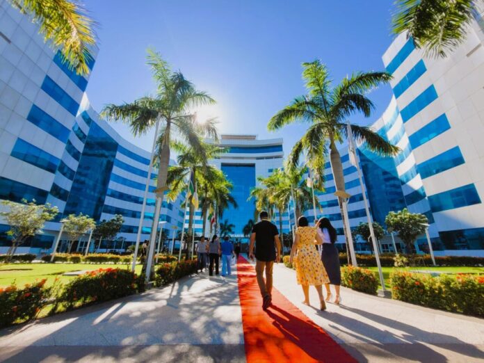 Governo decreta ponto facultativo nos dias 24 e 25 de dezembro, mas garante funcionamento dos serviços emergenciais.