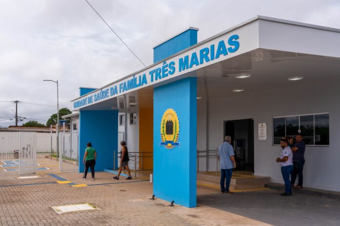 UNIDADE DE SAÚDE TRÊS MARIAS - ANA FLÁVIA VENÂNCIO - 24_12_26-07225 Na USF Três Marias são 28 ambientes, incluindo consultórios médicos, salas de atendimento, áreas administrativas, copa e banheiros