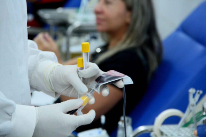 Doacao-de-Sangue-11.06.24-Foto-Esio-Mendes-13-870x580 Descubra como doar sangue em Rondônia e salvar até 4 vidas com uma única bolsa. Saiba os requisitos e como participar.