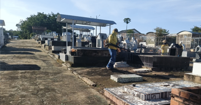 Mutirão de limpeza nos cemitérios de Porto Velho garante segurança aos visitantes