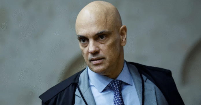 Moraes quer dados do Google sobre autoria da minuta do golpe