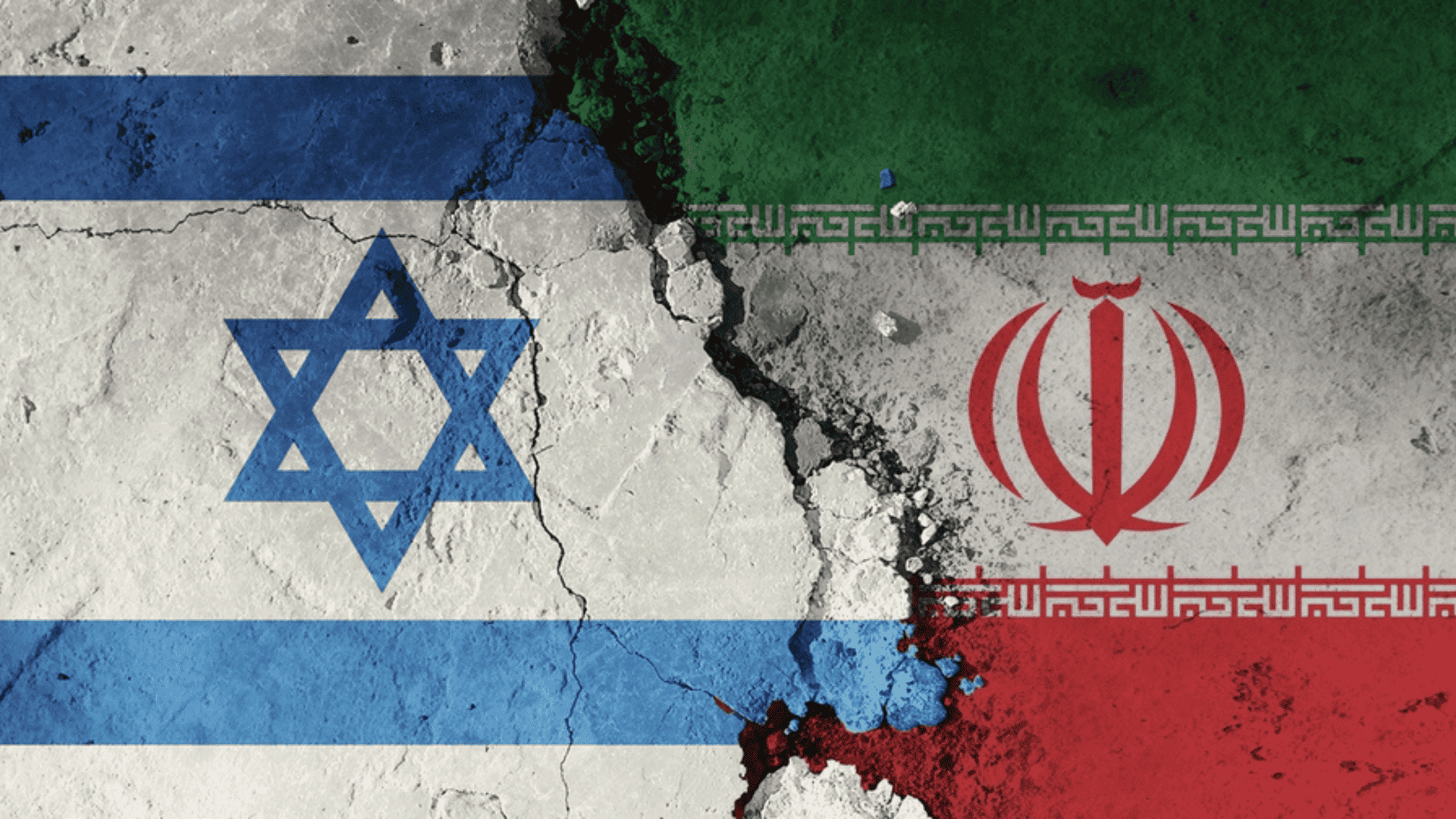 Bandeiras de Israel e Irã rachadas ao meio, representando conflito entre os países no Oriente Médio