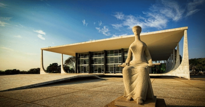 STF avalia regras sobre conteúdo ilegal nas redes sociais