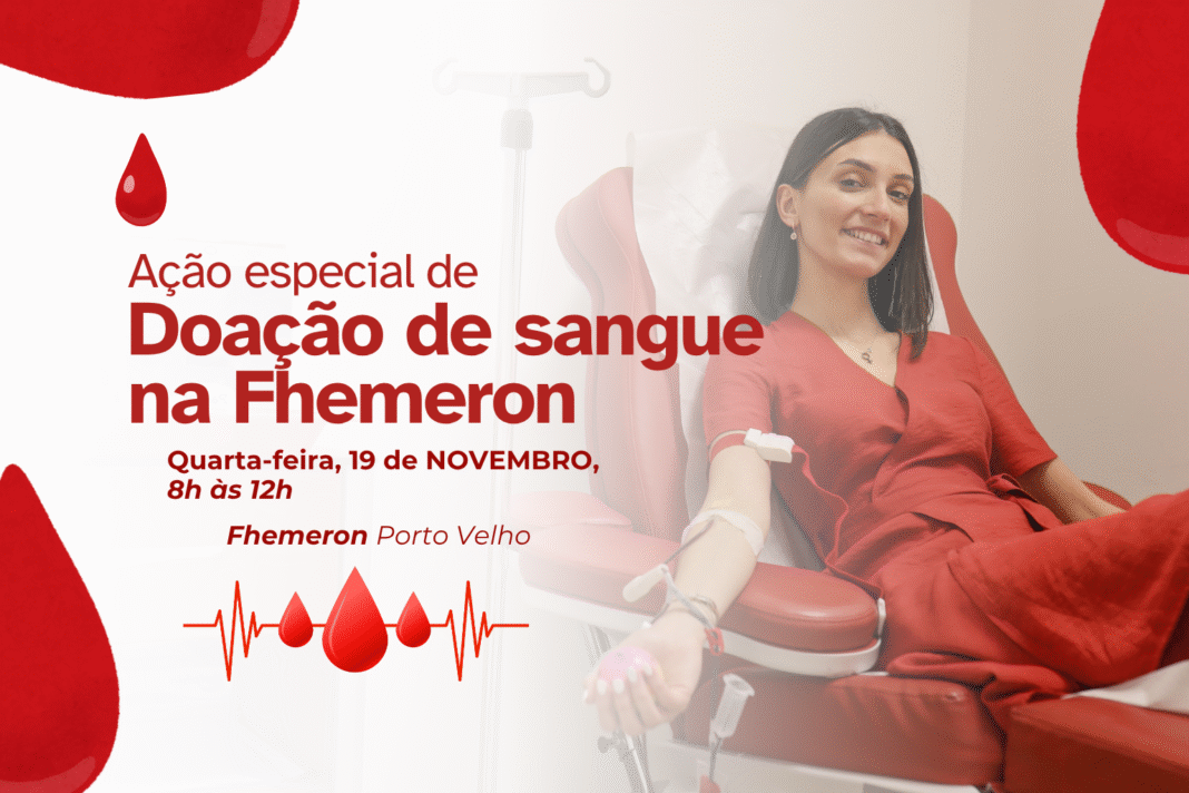 Mulher doando sangue em cadeira vermelha durante ação especial da Fhemeron em Porto Velho.