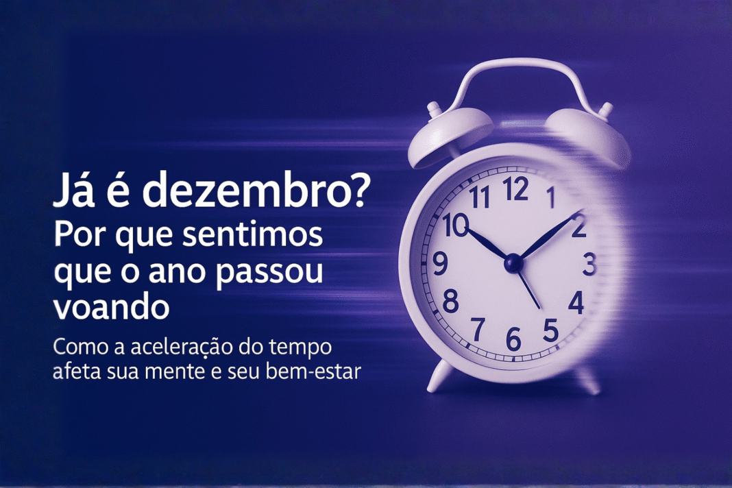 Relógio analógico desfocado em movimento com fundo azul e título sobre a sensação de que o ano passou voando.